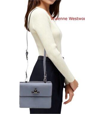 VIVIENNE WESTWOOD 
Saffiano Leather Minaudière